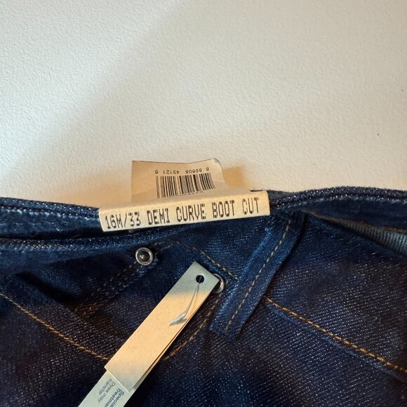 Levis Bootcut Jeans Women 16 33 Demi Curve Classic Rise Blue Dark Wash Denim NEW - Picture 5 of 10